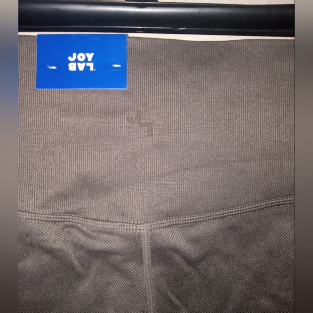 High Rise Leggings - Picture 3 of 5